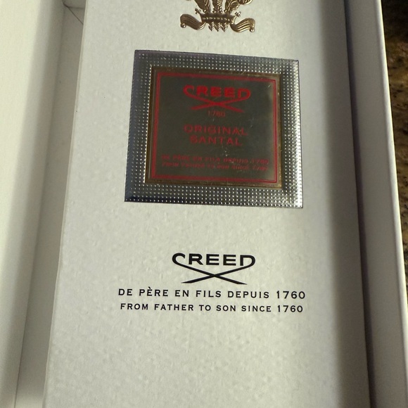 Creed White Box with Gold Logo - Picture 1 of 4